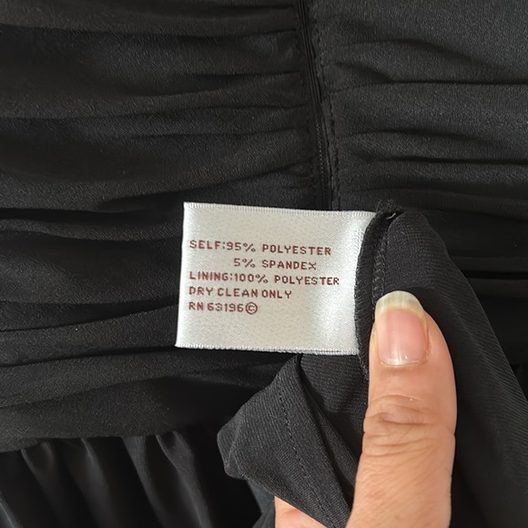 Suzi Chin for Maggy Boutique Black V Neck Ruched Bust Empire Waist Dress - Picture 7 of 8